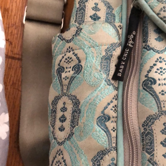 Used Petunia Pickle bottom diaper bag - Picture 3 of 5